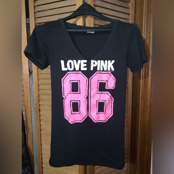 PINK top. - Picture 1 of 4